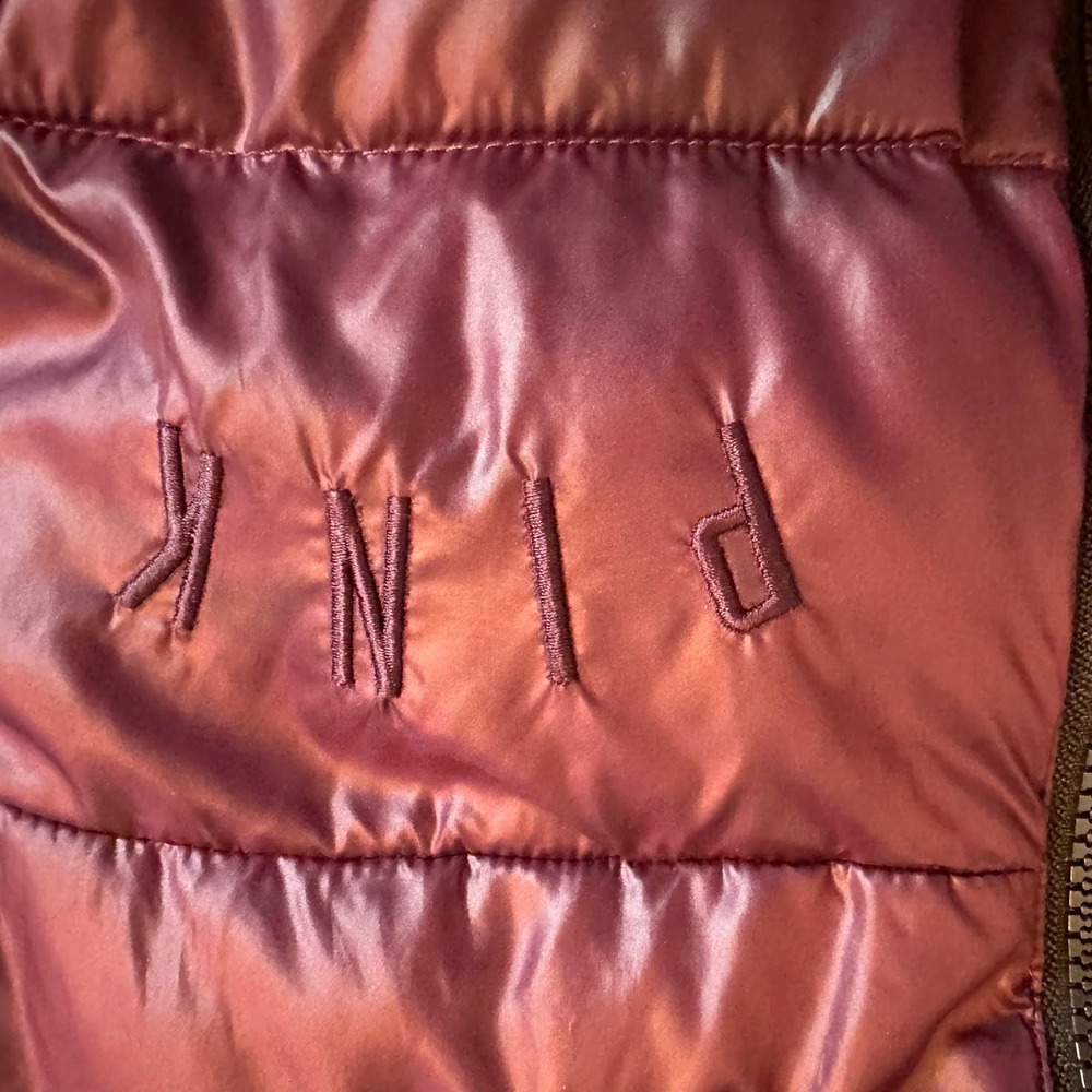 Victoria's Secret PINK Burgundy Puffer Vest size medium - Picture 5 of 8